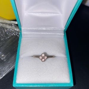 Pandora pink clover ring